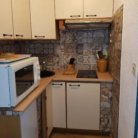 Avec Agreable Loggia Dans Privee Frejus